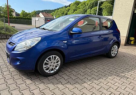 Hyundai i20 Comfort, 112000 km, Klima, ZV, Tüv 05/2026!