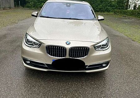 BMW 530d 530 xDrive Touring Sport-Aut. Luxury Line