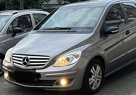 Mercedes-Benz B 200 Autotronic