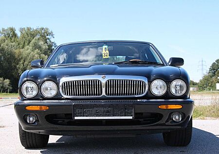 Jaguar XJ 4.0 Sovereign 2 Jahre Garantie