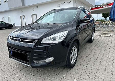Ford Kuga 2.0 TDCi 4x4 Aut. Titanium KEYLESS/VOLLLEDER/DAB..