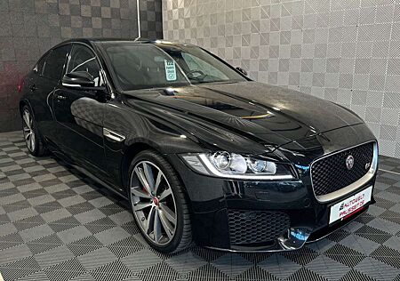 Jaguar XF S*AWD*BI XEN-R.KAM-PANO-SHZ-WLAN-SP.SZ.-20"