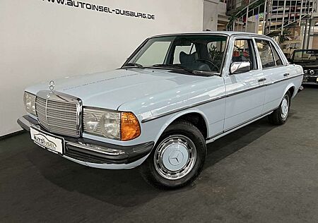 Mercedes-Benz 200 D W123 Limousine 1.Hand Leder TOP ZUSTAND!