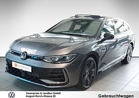 VW Passat Variant Volkswagen R-Line 1,5 l eHybrid OPF 177 PS/115