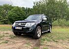 Mitsubishi Pajero 3.2 DI-D Automatik Instyle