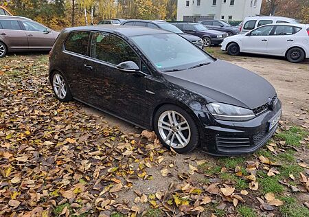 VW Golf GTI Volkswagen Golf GTD Golf 7 GTD DSG