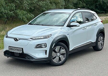 Hyundai Kona EV Style 150 kW *RW484KM*SHZ*LED*RFKamera*
