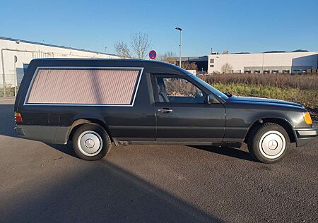 Mercedes-Benz 230 230e Pollmann Bestatter-Leichenwagen W124-2.HD