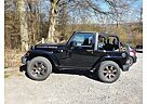 Jeep Wrangler Dual-Top 2.8 CRD Automatik Golden Eagle