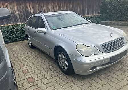 Mercedes-Benz C 200 T Kompressor Classic