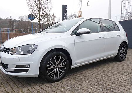 VW Golf Volkswagen 1.4 TSI BlueMotion Technology Allstar