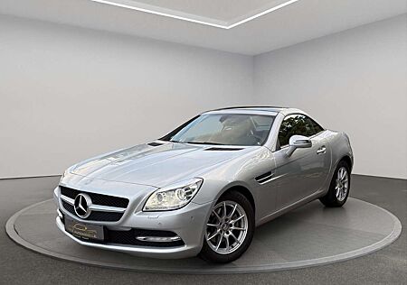 Mercedes-Benz SLK 200 Roadster BlueEfficiency*Leder*Bi-Xenon*