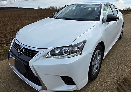 Lexus CT 200h