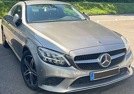 Mercedes-Benz C 200 Coupe 4Matic 9G-TRONIC