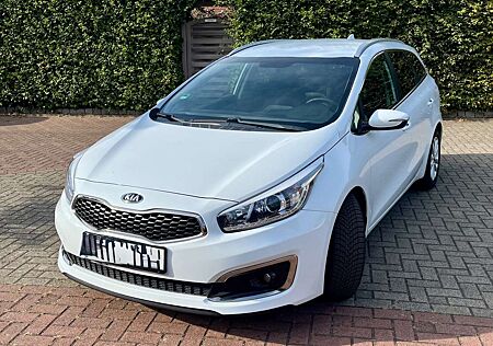 Kia Cee'd Ceed / Ceed 1.6 GDI DCT Spirit