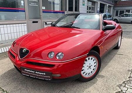 Alfa Romeo Spider 16V T.Spark"TOP"TÜV/SERVICE"NEU"