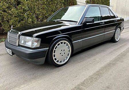 Mercedes-Benz 190 E