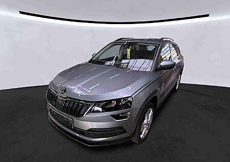 Skoda Karoq Style *KESSY,AHK,NAVI,RFK*