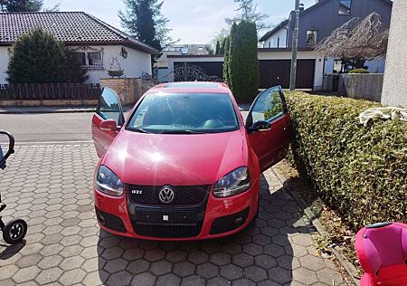 VW Golf GTI Volkswagen 2.0