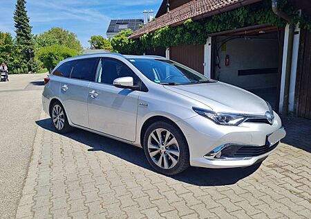 Toyota Auris 1.8 VVT-i Hybrid Automatik Touring Sports Ex