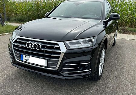 Audi Q5 40 TDI quattro sport S-Line AHK Standheizung