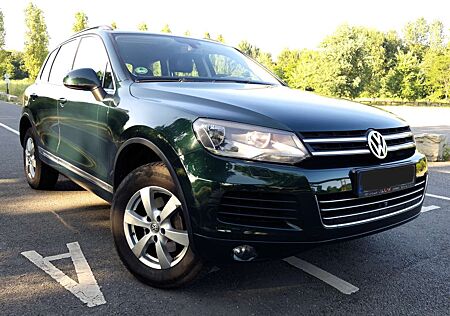 VW Touareg Volkswagen 3.0 V6 TDI, TÜV neu, viele Neuteile