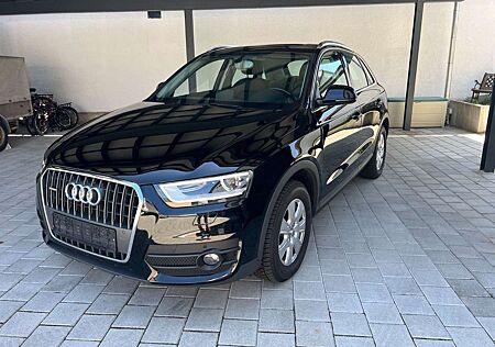 Audi Q3 2.0 TFSI quattro Bi-Xenon Leder Panorama Navi