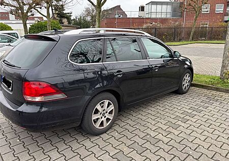 VW Golf Variant Volkswagen 1.6 TDI DPF Trendline
