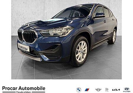 BMW X1 sDrive18i RFK NAVI PDC V+H DAB Parkass. LM