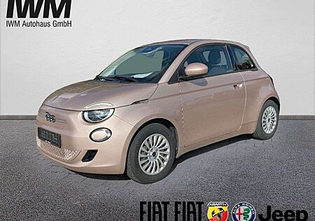 Fiat 500E Limousine mit großer Batterie 42 kWh