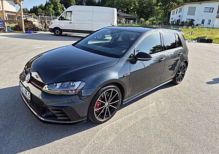 VW Golf GTI Volkswagen GTI Clubsport BMT