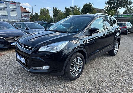 Ford Kuga Titanium/ 1 Hand/ TÜV+Inspektion-Neu