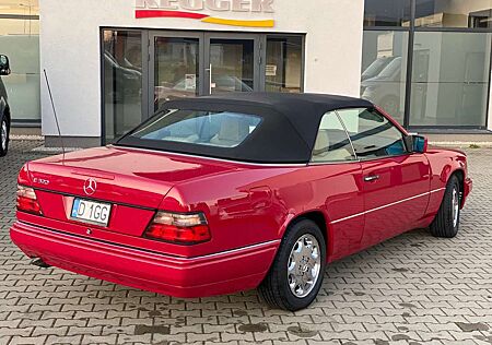 Mercedes-Benz E 320 Cabrio * volle Ausstattung/Privatverkauf/Import