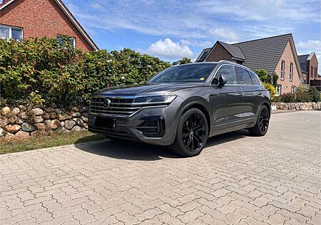 VW Touareg Volkswagen 3.0 V6 TDI 4Motion R-Line Garantie Standh. AHK LED