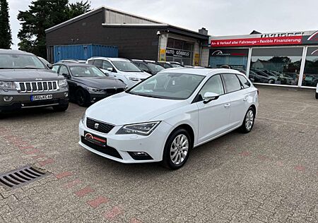 Seat Leon ST Style Sitzhz PDC vo+ht Navi LED Xenon