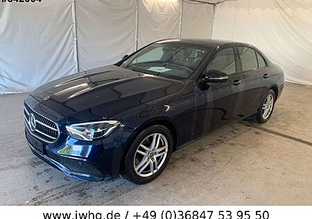 Mercedes-Benz E 300 Nav+ Widescreen Airm Distronic DAB Kamera