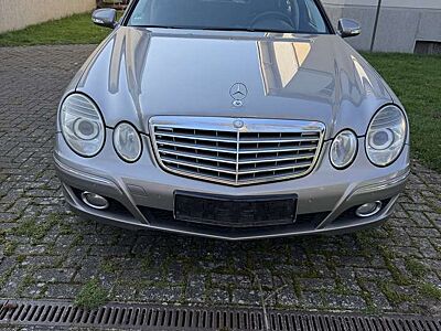 Mercedes-Benz E 280 CDI 7G-TRONIC Elegance, PANORAMA DACH MEMORY….