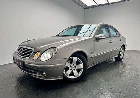 Mercedes-Benz E 220 CDI 2.2 CDI Metallic+AVANTGARDE+NAVI+XENON