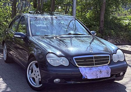 Mercedes-Benz C 180 T Kompressor Classic