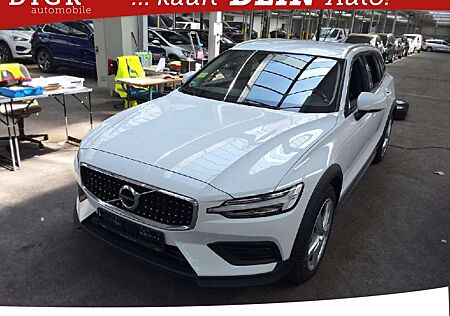 Volvo V60 CC V60 Cross Country B4 AWD LED/NAVI/ACC/LEDER/SHZ/RFK/AHK/8Fa