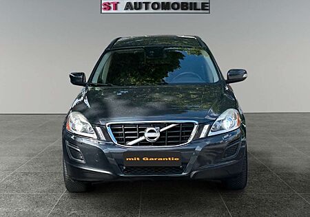 Volvo XC 60 XC60 Momentum 2.4 -Allrad-Navi-AHK-Automatik