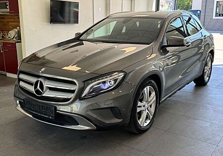 Mercedes-Benz GLA 200 d Urban Aut.-Navi-BiXenon-PDC-Teilleder-