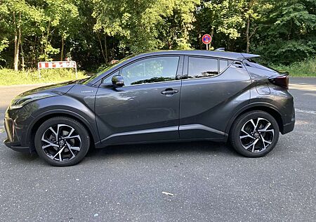 Toyota C-HR Hybrid Team Deutschland