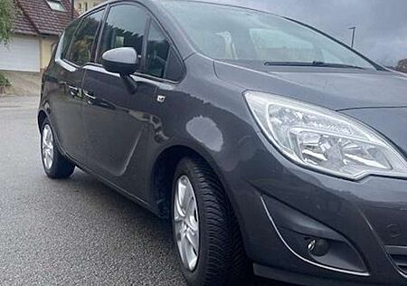 Opel Meriva 1.4 Design Edition