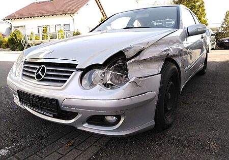 Mercedes-Benz C 200 200 Kompressor - Coupe-Automatik