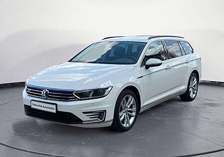 VW Passat Variant Volkswagen Passat 1.4 TSI DSG GTE Variant Navi LED
