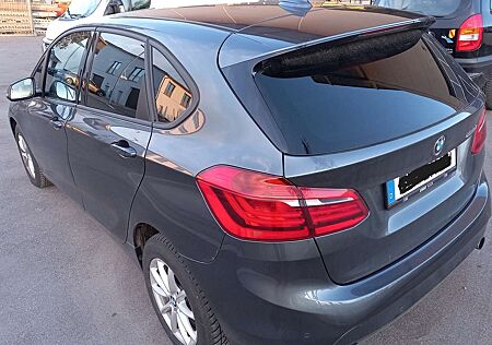 BMW 220 Active Tourer mit 3 Fahrmodis (Eco/Comfort/Sport)