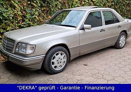 Mercedes-Benz E 220 gebraucht kaufen Mercedes-Benz E 220 "Facelift" AUTOMATIK Elektr.Schiebedach/Alu/HU Neu