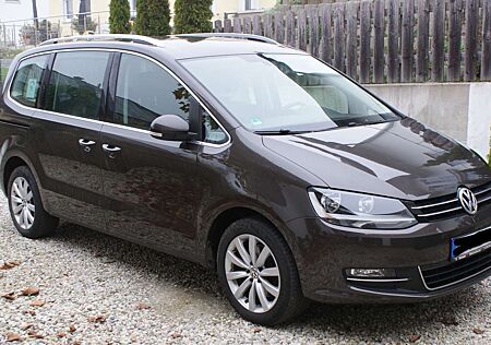 VW Sharan Volkswagen 2.0 TDI DSG BlueMotion Technology Highline