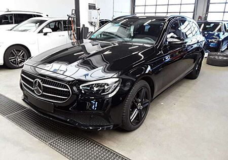 Mercedes-Benz E 300 de Avantgarde AHK LED R.Cam SHZ Navi